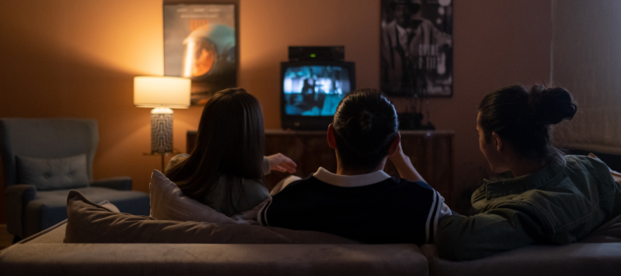 Como melhorar sua escuta em espanhol com filmes e séries