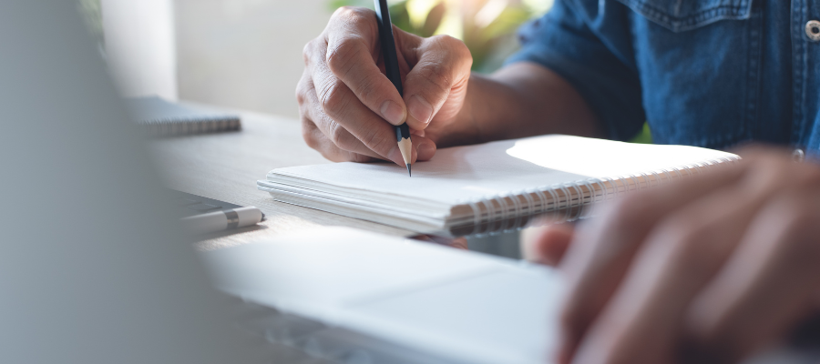 Uso dos verbos modais em inglês: guia completo para aprender can, may, must e should